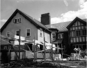 In 1957, an annex, linking the house with the garage, was constructed to house the business office.